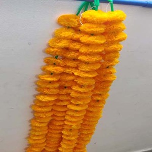 Wholesale Diwali Marigold <b>Garland</b> Long Strands Artificial Marigold <b>Flowers</b> for Indian Pooja Wedding Christmas - Product Image 3
