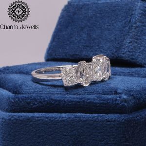 Bague de fiançailles pour femme Charm Jewells en argent plaqué or avec moissanite taille coussin et sertissage classique à griffes, certifiée IGI, 3 grammes - Product Image 2