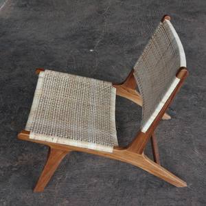 Chaise longue de piscine en teck indonésien écologique et durable, faite à la main avec un tressage en rotin, pour villa et jardin - Product Image 2