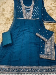 ชุดกะฟตันผ้าไหมแบบตะวันออกกลางสำหรับชาวมุสลิม ดีไซน์หรูหรา แห้งเร็ว แฟชั่นเสื้อผ้าสตรีไซส์ใหญ่ สำหรับงานแต่งงาน ฤดูร้อน/ฤดูใบไม้ร่วง - Product Image 6