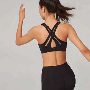 Sujetador deportivo negro sin aros, transpirable, con tirantes finos, ribete en contraste, cuello cuadrado, diseño sin costuras, top de entrenamiento de alto soporte - Product Image 5