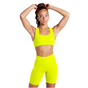 Ensemble short taille haute gris et soutien-gorge de sport pour femme, idéal pour le fitness - Product Image 2