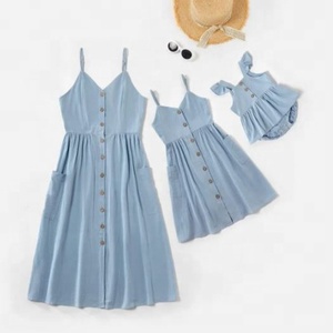 ชุดเดรสแขนกุดยาวคลุมเข่าผ้าคอตตอน,ชุดเดรสสมบูรณ์แบบสำหรับฤดูร้อนผสมสีฟ้าอ่อน - Product Image 3