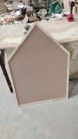 Tableau magnétique UCI en chêne MDF en forme de maison pour enfants, tableau d'écriture écologique pour la maternelle, idéal pour le dessin et le bricolage