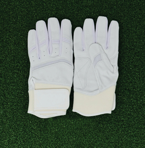 Fabricant sur mesure de gants de golf en microfibre confortables pour femmes, professionnels, lavables, toutes saisons, de qualité supérieure - Product Image 4