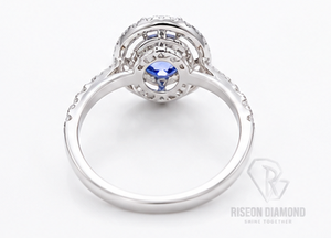 Anillo de compromiso de oro blanco de 18 quilates con diamante azul redondo de fantasía y doble halo, banda pavé de lujo atemporal para aniversario. - Product Image 4