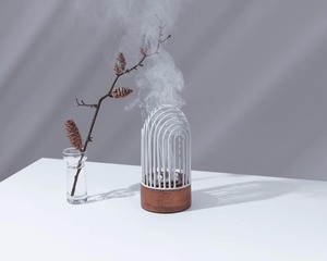 Brûleur d'encens moderne en métal avec base en bambou pour l'aromathérapie spirituelle et la préparation du thé à la maison - Product Image 1