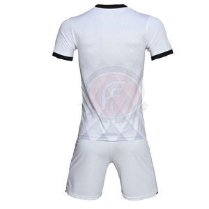 Uniformes de Fútbol Transpirables de Alta Calidad al por Mayor, Tallas y Colores Personalizables, Logotipos y Números Personalizados para Clubes/Escuelas - Product Image 2