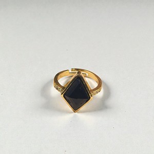 Anillo de Obsidiana Negra en Forma de Cometa de Plata de Ley 925 - Anillo Hecho a Mano con Baño de Oro y Piedra Natural de 10x15mm - Product Image 1