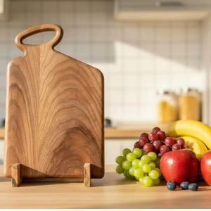 Planche à découper en noyer, faite à la main, monobloc, non toxique, luxe, éco-responsable, décoration de cuisine - Product Image 1