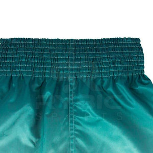 Fabrication de vêtements de sport haut de gamme, shorts de Muay Thai, construction durable pour l'entraînement intensif et les vêtements de fitness. - Product Image 6