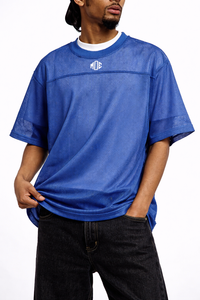 เสื้อฟุตบอลอเมริกันตาข่ายสีน้ำเงินขนาดใหญ่พิเศษ ขายส่ง เสื้อผ้ากีฬาแบบระบายอากาศ สตรีทแวร์ รับผลิตตามสั่ง แบรนด์ส่วนตัว OEM รับคำสั่งซื้อจำนวนมาก - Product Image 4