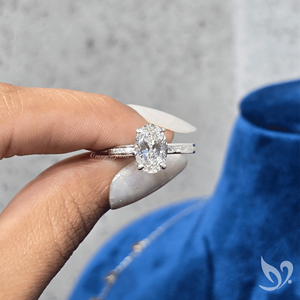 แหวนเพชรทรงรี 2 กะรัต เพาะเลี้ยงในห้องปฏิบัติการ พร้อมใบรับรอง IGI ฝังแบบช่องและแบบพาเว่ วงแหวนทองคำขาว 10K - Product Image 4