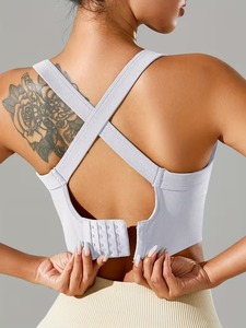 เสื้อกล้ามออกกำลังกายสำหรับผู้หญิง รุ่น X Back |   เสื้อชั้นในออกกำลังกายแบบกันกระแทกทรงสกู๊ปเนค |   ชุดกีฬาวิ่งแบบไร้สายสำหรับการฝึกซ้อมแบบบีบอัด - Product Image 3