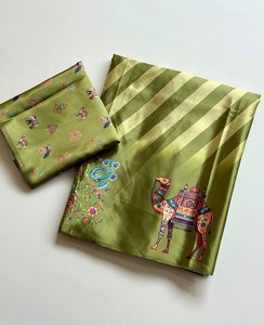 Sari de satén liso con estampado digital, hermoso diseño Leheriya Vantara, ligero y fácil de arreglar, ideal para fiestas. - Product Image 5