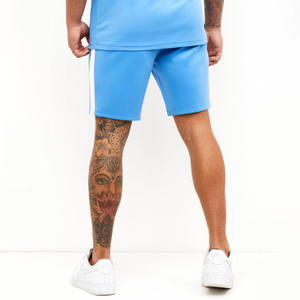 Ensemble de survêtement homme 2 pièces 100% coton uni teint, t-shirt et short d'été avec logo frontal pour tenue décontractée, ensemble d'été homme - Product Image 4