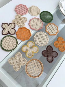 Elegante Salvamantel de Ratán de Diseño, Tapete de Mesa Tejido Natural para Mesa de Comedor y Accesorio de Estilo Rústico para Tocador - Product Image 4