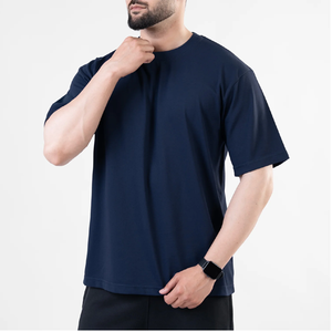 T-shirt Homme Streetwear Bleu Marine Uni en Coton Lourd Coupe Ample Épaules Tombantes Personnalisable Vente en Gros - Product Image 2