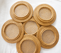 Assiette de présentation ronde en osier tressé artisanal de 13 pouces en rotin naturel pour table à manger - Vente en gros