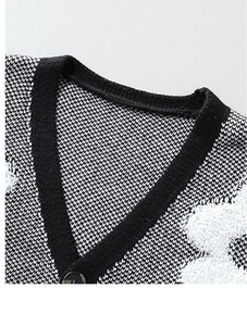 Suéter tipo cárdigan clásico de punto con botones para hombre - Product Image 3