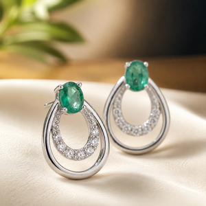 Pendientes de Piedras Preciosas Ovaladas Verdes, Pendientes de Moissanita Chapados en Oro Amarillo de 10K, Joyería con Microincrustaciones de Diamantes para Mujer - Product Image 2
