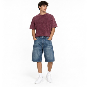 Shorts en jean droits personnalisés, longueur genou, délavage bleu moyen, détail poche de charpentier, étiquette personnalisée et coupe décontractée - Product Image 5