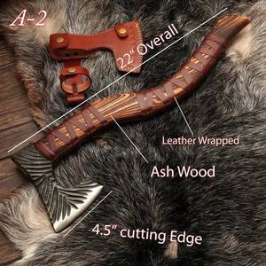 Hache à barbe viking forgée à la main, manche en bois de frêne recouvert de cuir, hache de bûcheron en acier au carbone sur mesure, artisanale pour le bushcraft - Product Image 3