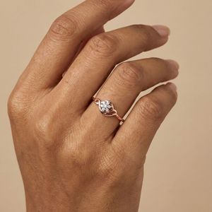 Impresionante Anillo de Oro Amarillo con Diamante Natural de 0.07 Quilates, Corte Brillante Redondo, Color HI, Claridad VS SI, para una Elegancia Diaria Atemporal - Product Image 1