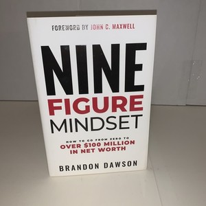 Menteñuda de las nueve figuras de Brandon Dawson, libro de tapa dura sobre emprendedorismo y mentalidad de éxito - Product Image 3