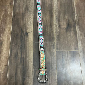 Fabricant de ceintures en cuir usinées à la main de haute qualité pour hommes et femmes - Product Image 5