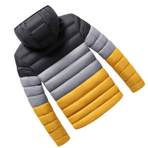 Doudoune matelassée longue personnalisée pour femme – Manteau d'hiver haut de gamme avec devant uni et chaleur douillette - Product Image 4