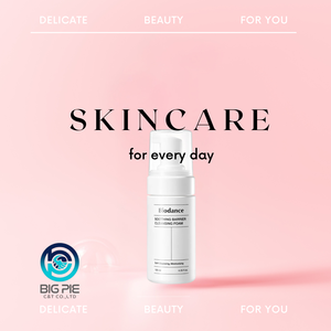 Espuma Limpiadora Facial Humectante Suave y Sin Crueldad Animal de 120ml, Limpieza Delicada para Todo Tipo de Piel - Product Image 1