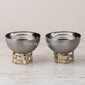 <b>Top</b> Trending Aluminum Metal <b>Silver</b> Plated Wavy Leaf Shape Decorative Serving Bowl for japanese Home Dining and Elegant Party - Product Image 5