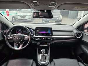 2022 for K3 Cerato Used Sedan White Left Hand <b>Drive</b> 1.6L Petrol Semi-Automatic Leather Seats R16 Euro 5 for Export - Product Image 4