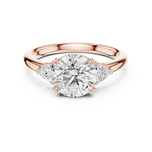 Anillo de compromiso y boda de tres piedras con diamante cultivado en laboratorio de 2 CT, corte brillante redondo con corte trillón, oro macizo de 14K, HPHT CVD - Product Image 3