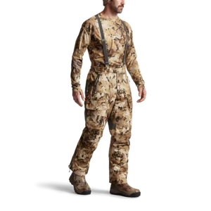 Équipement de chasse respirant en softshell camouflage avec pantalon et veste imperméables pour la randonnée, la pêche et le camping en hiver - Product Image 1