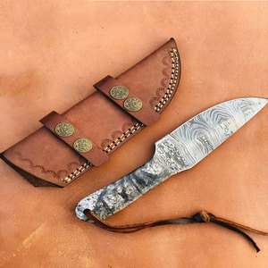 Couteau de chasse en acier Damas de haute qualité, lame à motif décoratif, manche en acier Damas, personnalisable OEM, garantie de 3 ans - Product Image 3