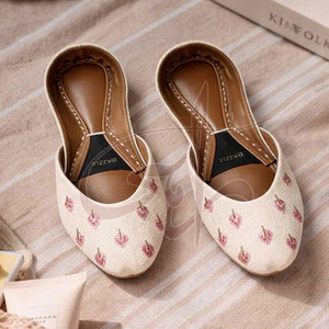 Diseño Único, Tendencia de Moda, Khussa para Mujer con Estampado Antideslizante, Ligero y Personalizable, Suministro Directo de Fábrica - Product Image 4