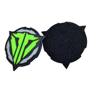 Parches de PVC 3D Personalizados Premium, Insignias de Goma Coloridas para Accesorios de Moda - Product Image 4