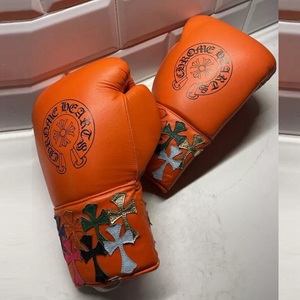 Gants de boxe MMA en cuir professionnels de haute qualité avec logo personnalisé, poignées respirantes pour la fermeture et imperméables - Product Image 1