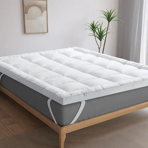 Protège-matelas matelassé à poches profondes, garnissage doux en alternative au duvet, surmatelas - Product Image 5