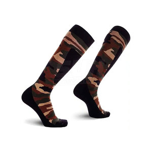 Chaussettes décontractées tissées de qualité supérieure, respirantes et à séchage rapide pour hommes, vente en gros, colorées et tendance pour la vente en ligne - Product Image 6