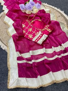 Sari en soie rouge avec bordure blanche et chemisier brodé vert, tenue de mariage traditionnelle indienne et pakistanaise, longueur au sol, pour femme - Product Image 3