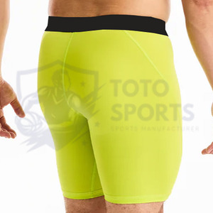 กางเกงขาสั้นผู้ชายสีเหลืองคุณภาพดี ดีไซน์ใหม่ ระบายอากาศได้ดี ทันสมัย เหมาะสำหรับออกกำลังกาย ฟิตเนส วิ่ง ประสิทธิภาพสูง - Product Image 6