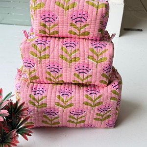 Set Of 3 Pink Floral Cosmetic Storage Toiletry <b>Bags</b> With Cartoon Pattern Textile Material Multi Function Cover Closure - Product Image 1
