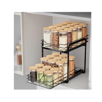 Moderne stalen kookorganizer, ontworpen voor het netjes opbergen van smaakpotjes, met een stabiele constructie en stijlvolle toegankelijkheid.