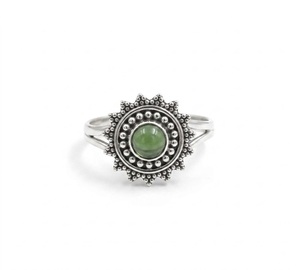 Bague en argent sterling 925 avec tourmaline verte naturelle, faite à la main, minimaliste, bijoux fins, pierre de naissance d'octobre, cadeau - Product Image 1