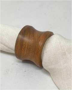 Porte-serviettes en bois côtelé moderne, écologique et durable pour la décoration de table de mariage champêtre et d'hôtel - Product Image 4