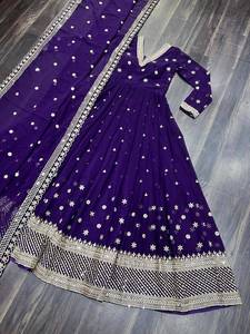 Ensemble de robe Anarkali de créateur violet royal, richement brodé, tenue de fête longue, tenue ethnique pour mariage - Product Image 6