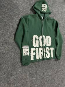 Sudadera con capucha verde para hombre con cremallera, estampado de letras 'God First' con aplique, forro polar informal, 100% algodón, corte regular, ropa de invierno, logotipo personalizado - Product Image 6